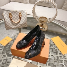 Louis Vuitton Heeled Shoes